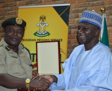 CG of Nigerian Prisons Service, Mr. Peter Ekpendu and DG ICRC, Mr. Aminu Diko during the Commission’s visit to the Nigerian Prisons Service